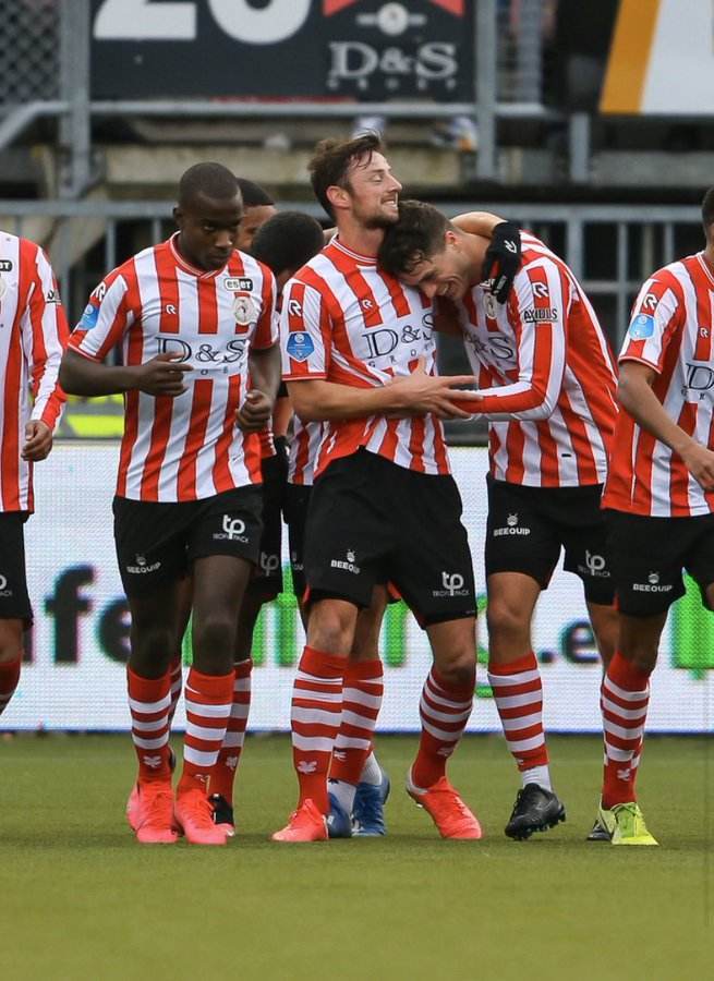 体现了他们 体现了他们