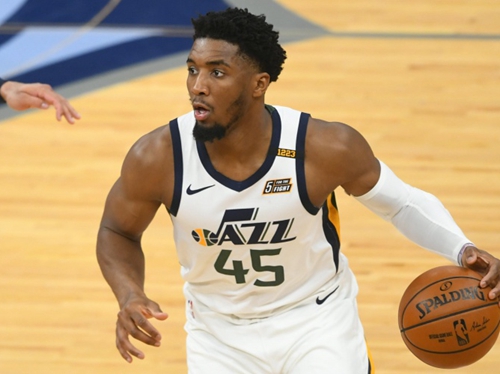 手齐聚一堂 手齐聚一堂