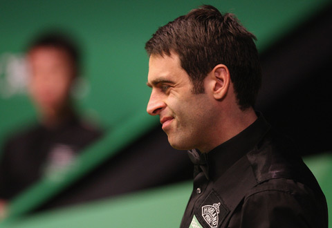 更凸显了他 更凸显了他