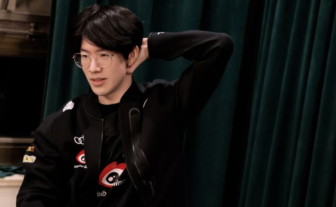 临门一脚欠 临门一脚欠